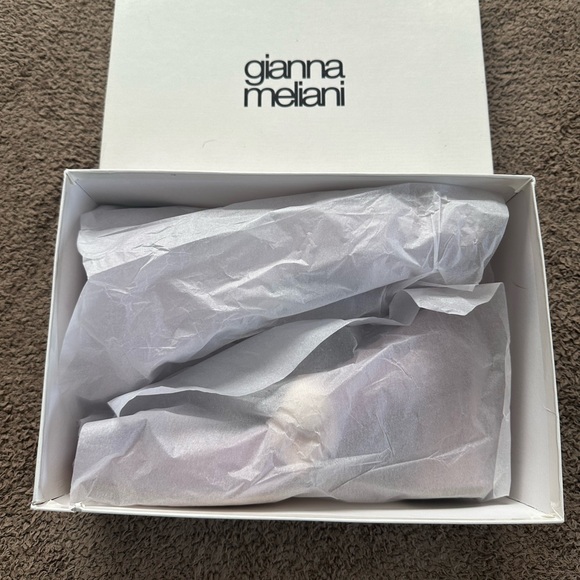 Italian Designer Gianna Meliani Lavender Mary Jane Heels - Picture 9 of 10